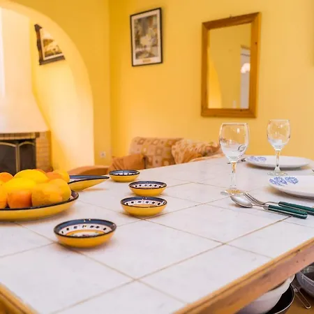2-Bed House In Alykes With Mountain Views * Alykes (Zakynthos)
