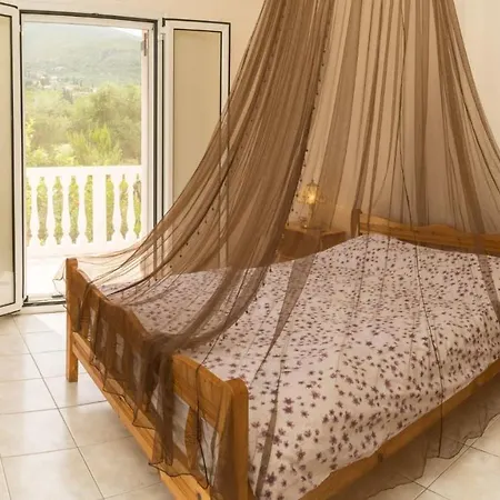 Hébergement de vacances 2-Bed House In Alykes With Mountain Views Alykes (Zakynthos)